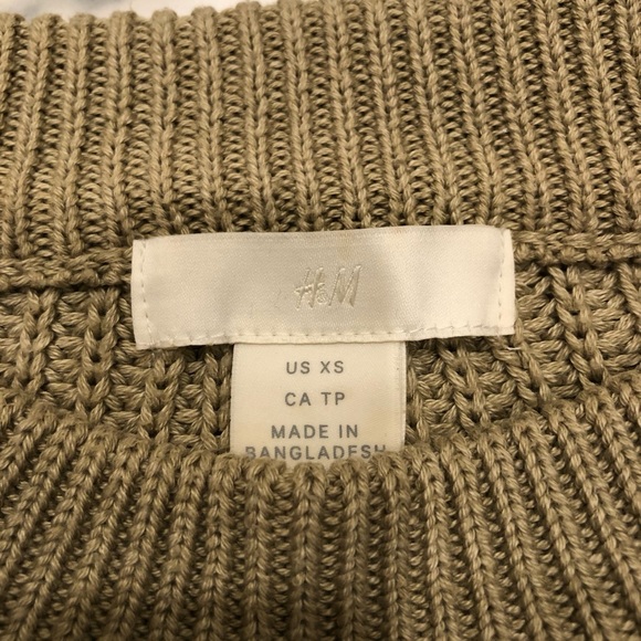 H&M Oversized Pull - Picture 3 of 4